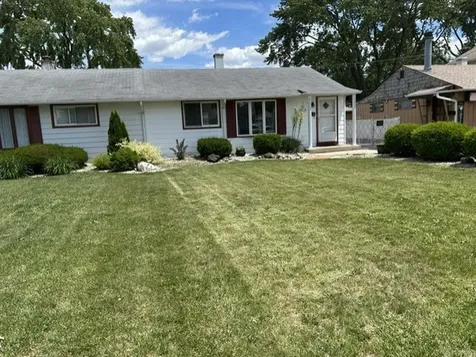 8855 South Komensky Avenue Hometown IL 60456