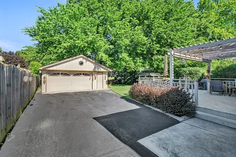 14548 Knox Avenue Midlothian IL 60445