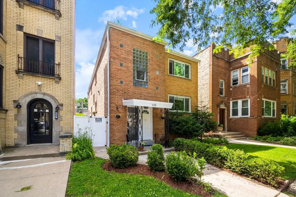 6136 North Talman Avenue Chicago IL 60659