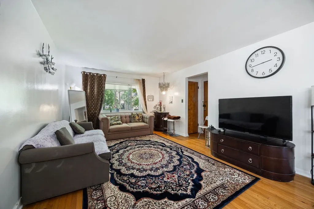 6136 North Talman Avenue Chicago IL 60659