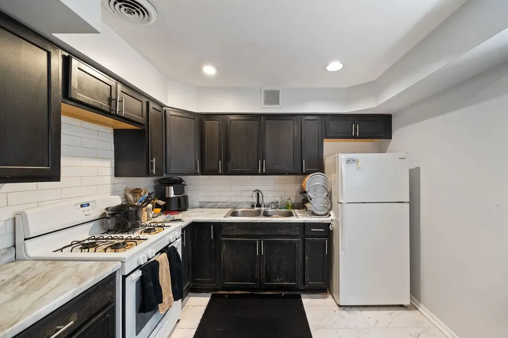 6136 North Talman Avenue Chicago IL 60659