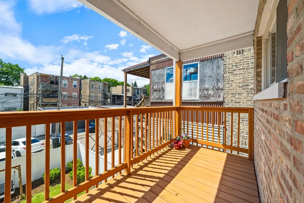 6136 North Talman Avenue Chicago IL 60659