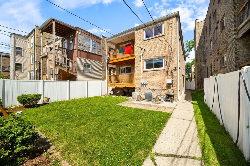 6136 North Talman Avenue Chicago IL 60659