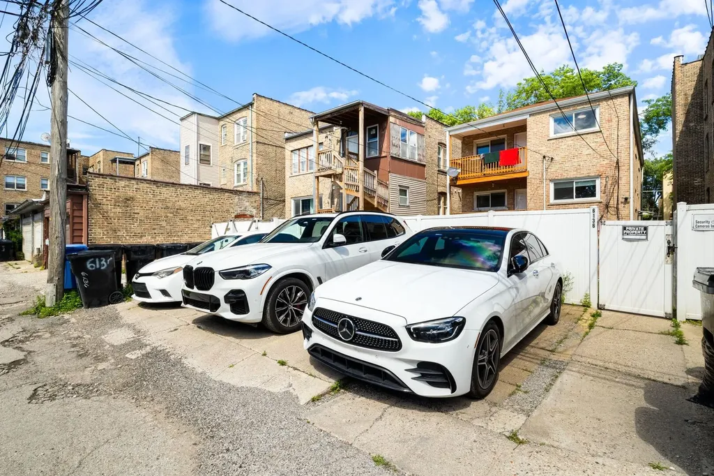 6136 North Talman Avenue Chicago IL 60659