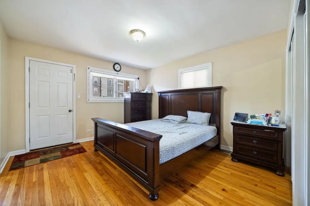 6136 North Talman Avenue Chicago IL 60659