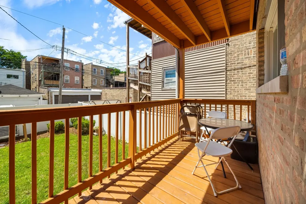 6136 North Talman Avenue Chicago IL 60659