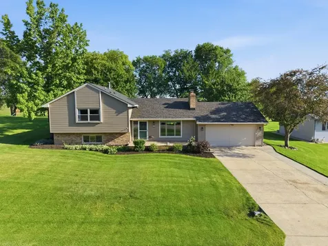 46 Lake Metonga Trail Grant Park IL 60940