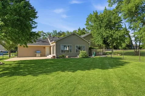 46 Lake Metonga Trail Grant Park IL 60940