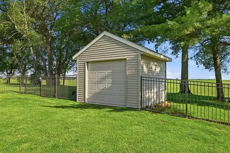46 Lake Metonga Trail Grant Park IL 60940