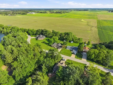 46 Lake Metonga Trail Grant Park IL 60940