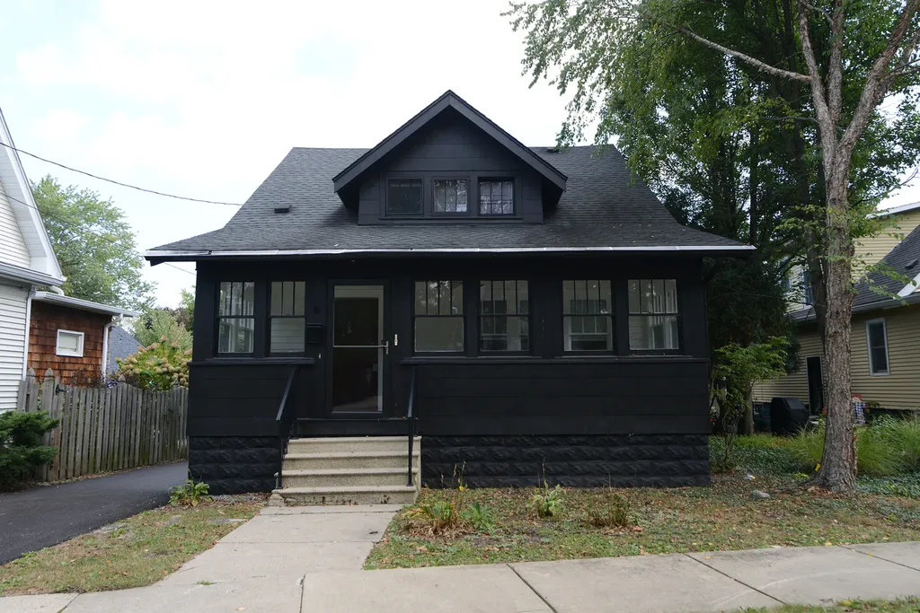 724 South 5th Street St. Charles IL 60174