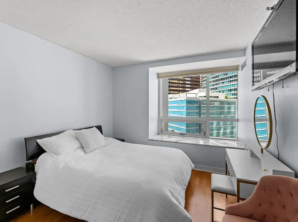 512 North Mcclurg Court Chicago IL 60611