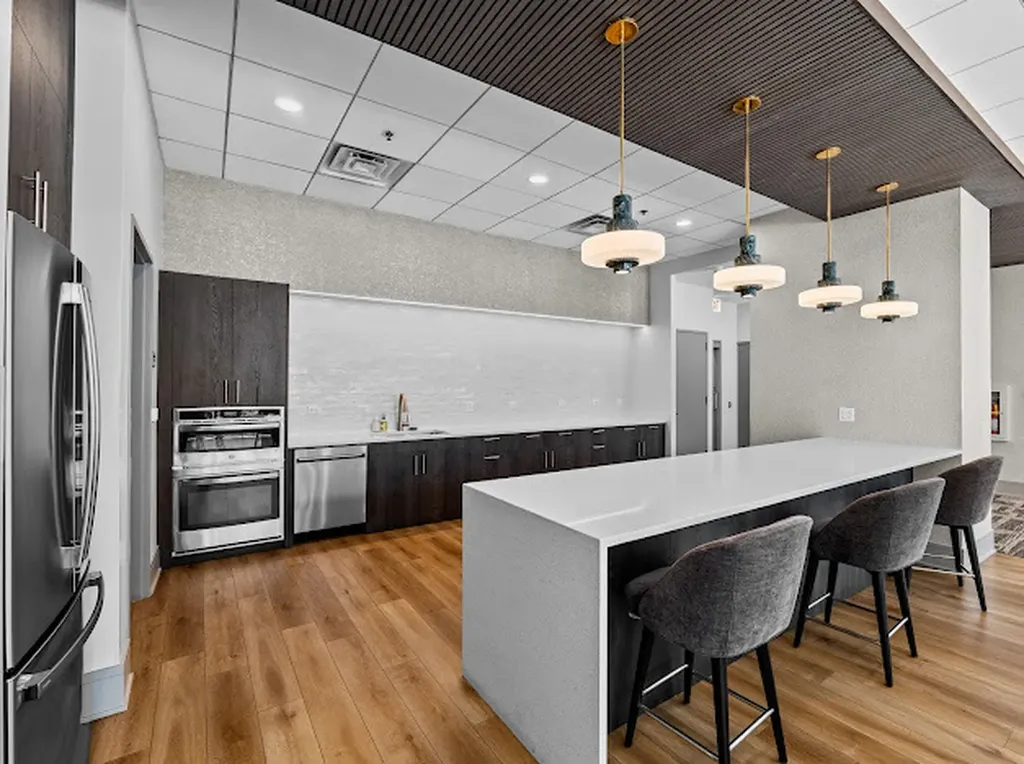 512 North Mcclurg Court Chicago IL 60611