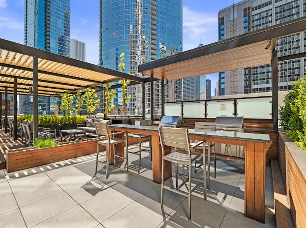 512 North Mcclurg Court Chicago IL 60611