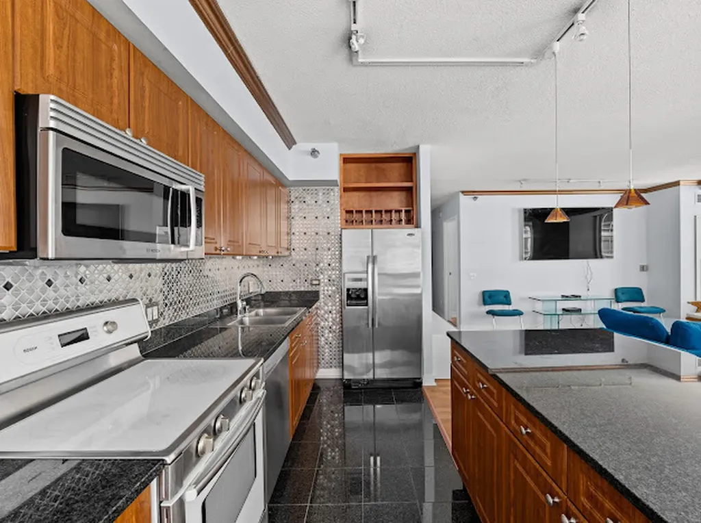 512 North Mcclurg Court Chicago IL 60611
