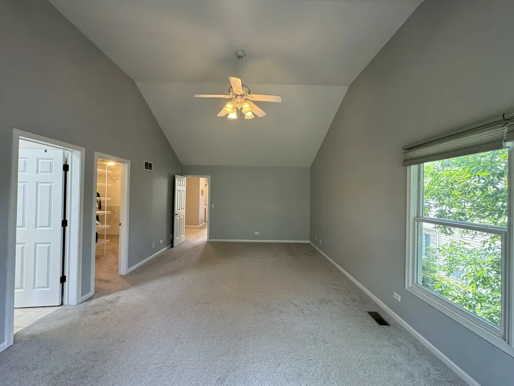 1N061 Mission Court Winfield IL 60190