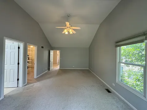 1N061 Mission Court Winfield IL 60190