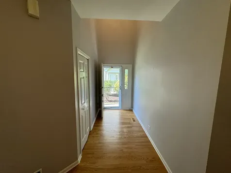 1N061 Mission Court Winfield IL 60190