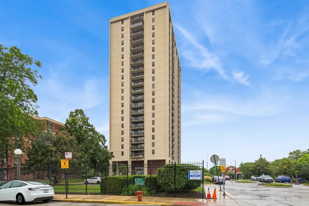 2901 South Michigan Avenue Chicago IL 60616