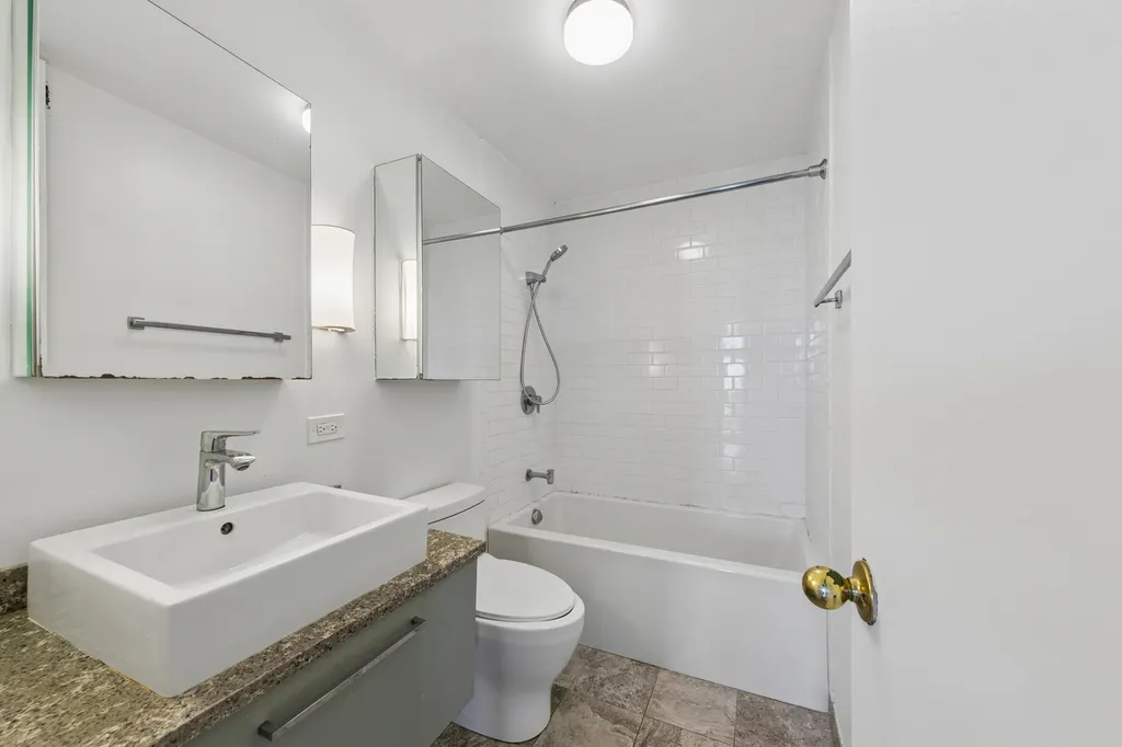 2901 South Michigan Avenue Chicago IL 60616