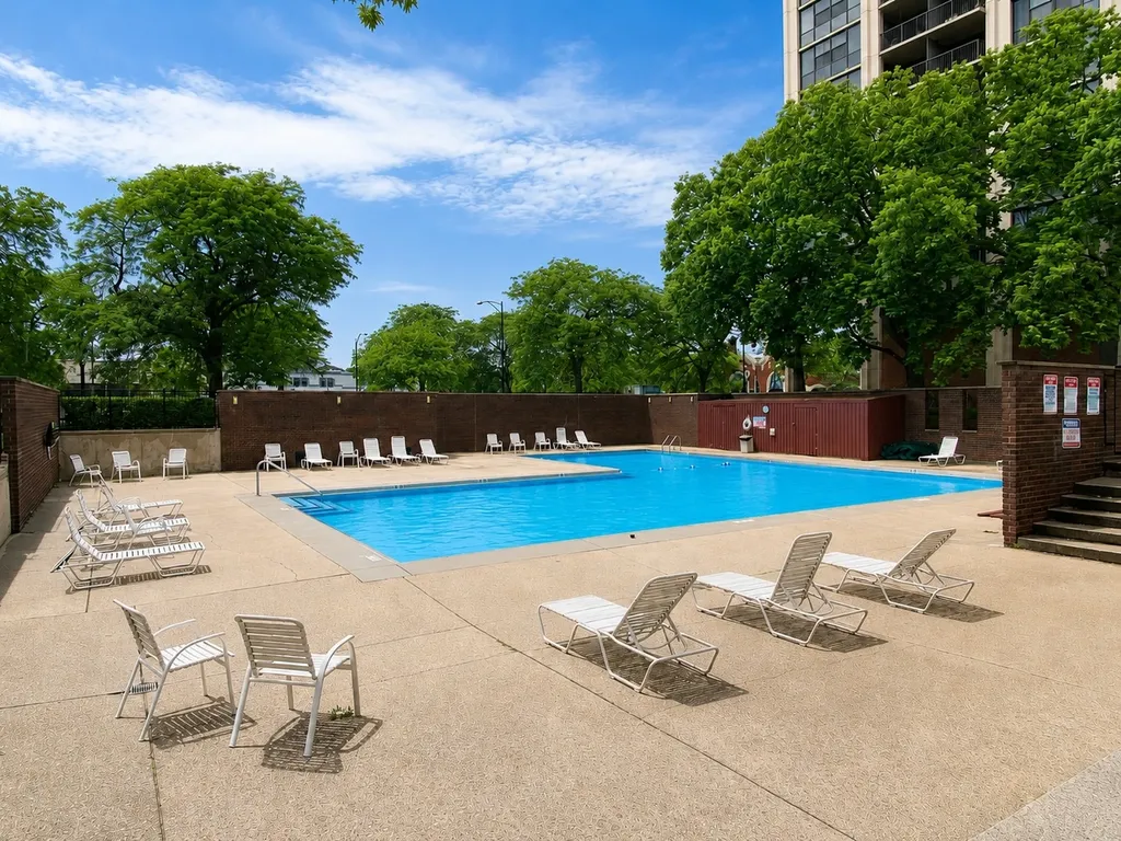 2901 South Michigan Avenue Chicago IL 60616