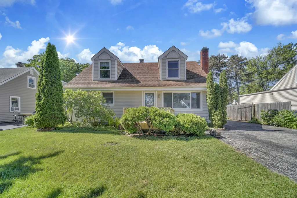 18843 West Deerpath Road Grayslake IL 60030