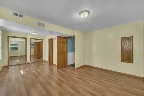 18843 West Deerpath Road Grayslake IL 60030
