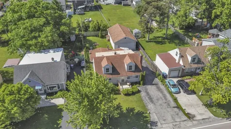 18843 West Deerpath Road Grayslake IL 60030