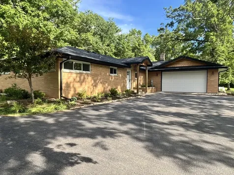 219 James Road Spring Grove IL 60081