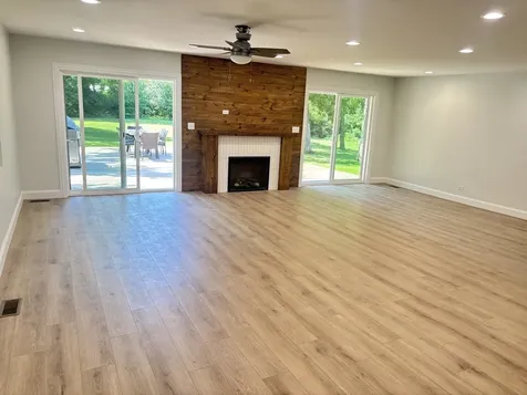 219 James Road Spring Grove IL 60081