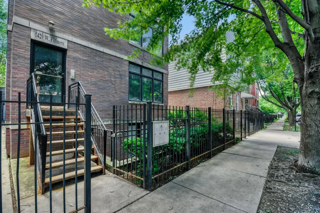 1429 West Fillmore Street Chicago IL 60607