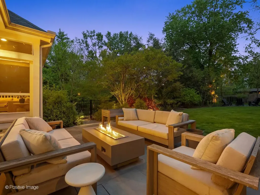1303 North Cross Street Wheaton IL 60187