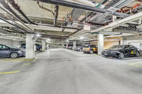 437 West Division Street Chicago IL 60610