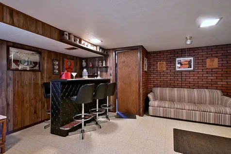 8925 South 49th Court Oak Lawn IL 60453