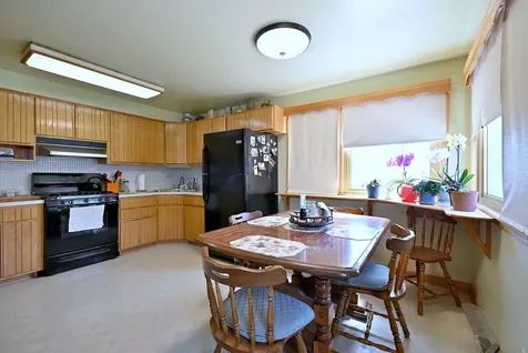 8925 South 49th Court Oak Lawn IL 60453