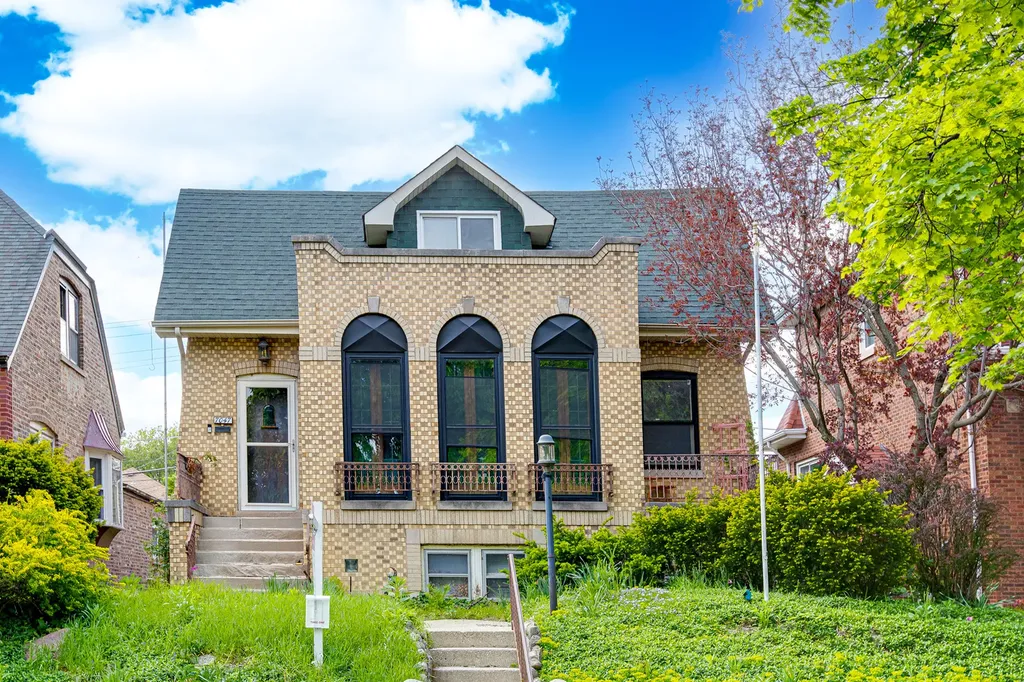 7047 North 26th Parkway Berwyn IL 60402