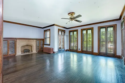 7047 North 26th Parkway Berwyn IL 60402