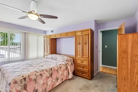 1320 Cass Lane W Westmont IL 60559
