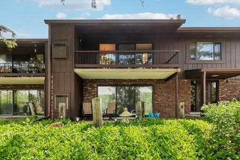 1320 Cass Lane W Westmont IL 60559