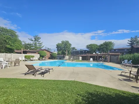 1320 Cass Lane W Westmont IL 60559