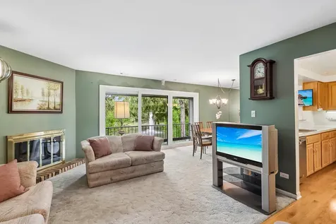 1320 Cass Lane W Westmont IL 60559