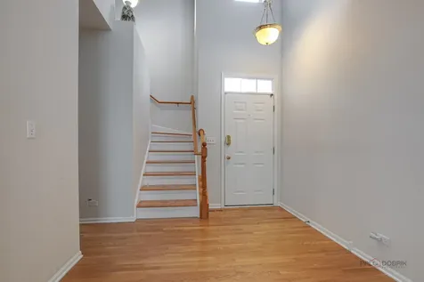 467 Pine Lake Circle Vernon Hills IL 60061