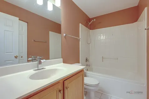467 Pine Lake Circle Vernon Hills IL 60061