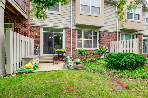 467 Pine Lake Circle Vernon Hills IL 60061