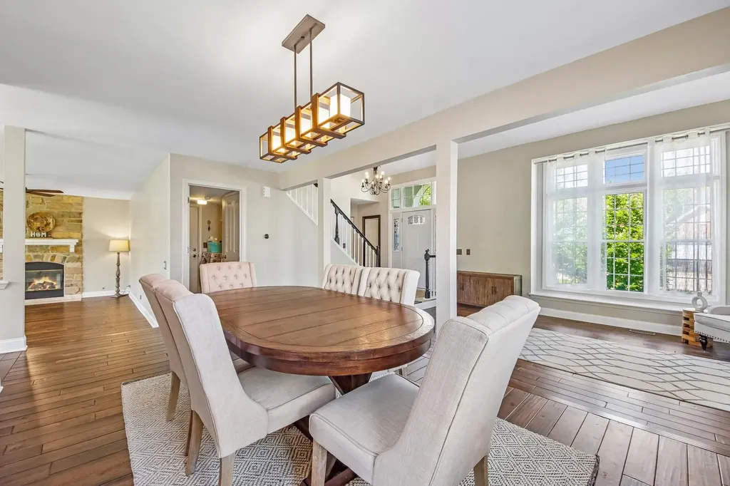 823 Warwick Lane Lake Zurich IL 60047