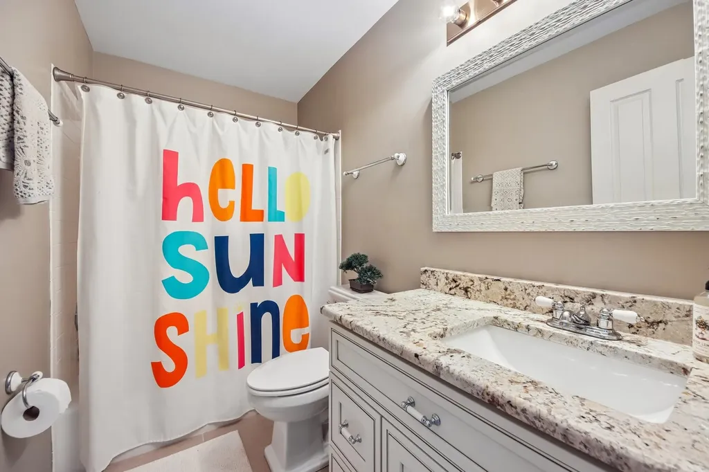 823 Warwick Lane Lake Zurich IL 60047