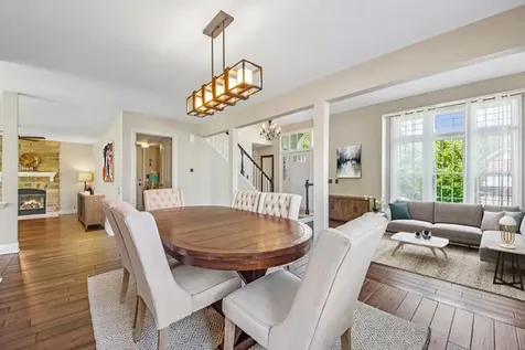 823 Warwick Lane Lake Zurich IL 60047