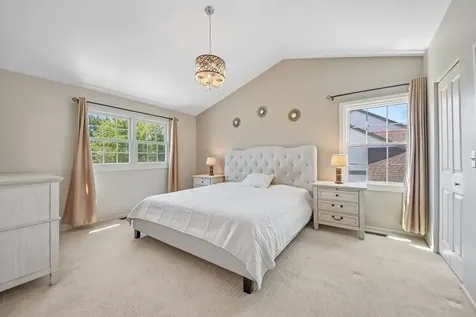 823 Warwick Lane Lake Zurich IL 60047