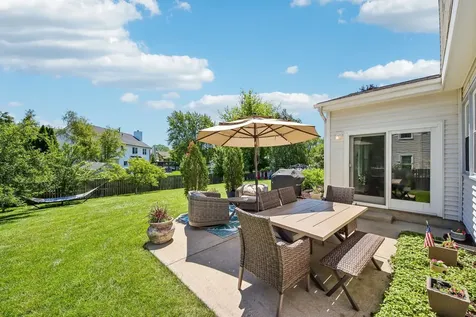 823 Warwick Lane Lake Zurich IL 60047