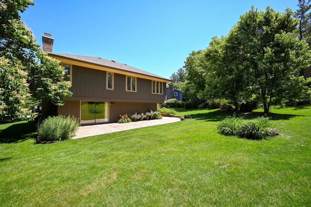 1549 Snowberry Court Downers Grove IL 60515
